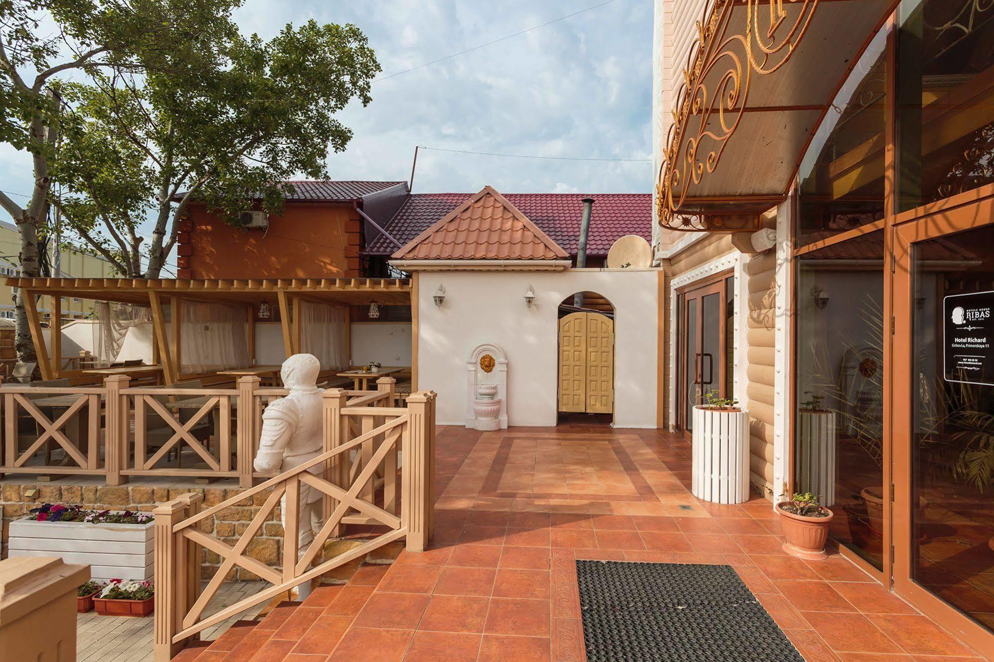 Richard By Ribas Gribovka Exterior photo